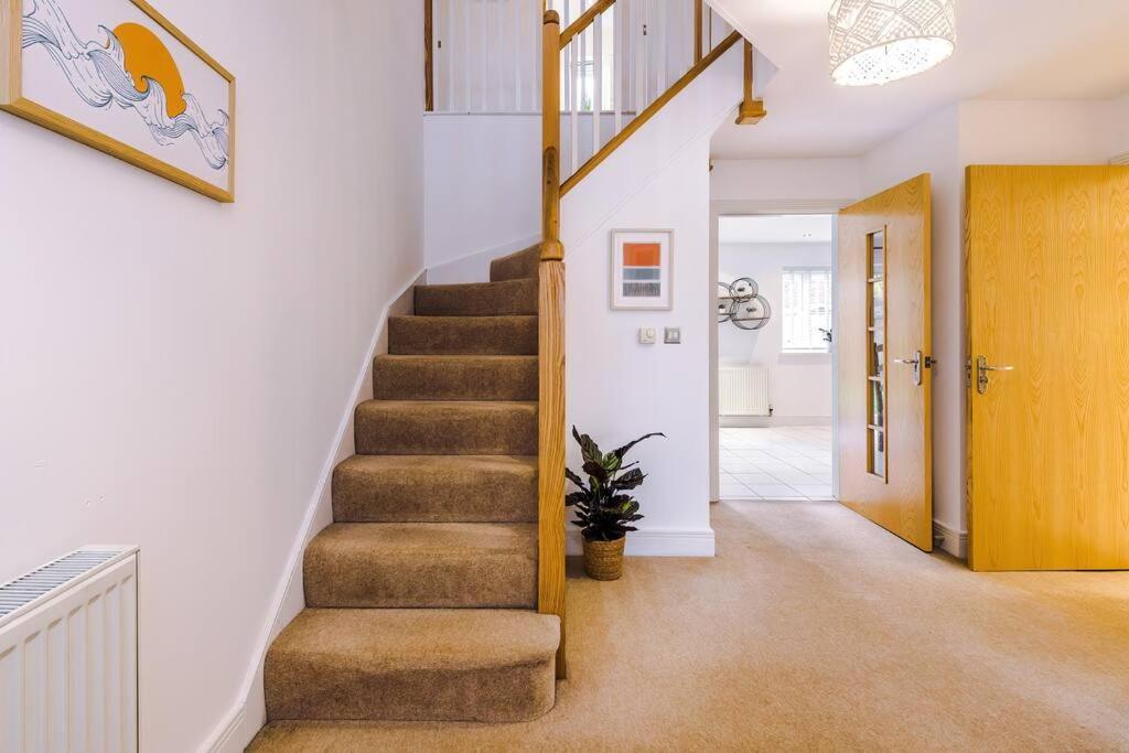 Saughall Luxurious Cosy 4Br Home Cheshire מראה חיצוני תמונה
