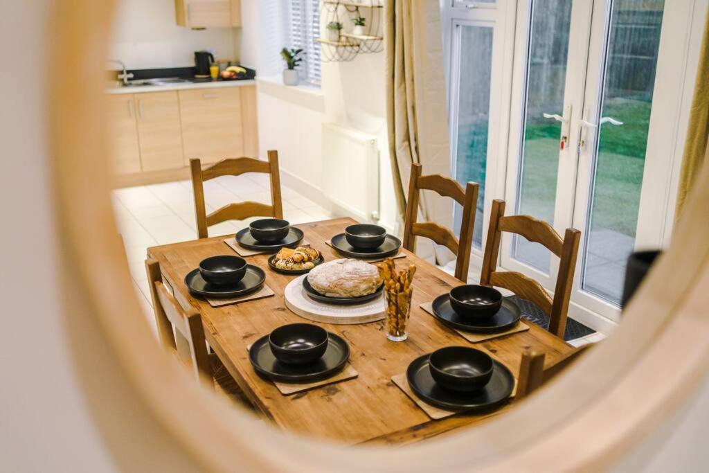 Saughall Luxurious Cosy 4Br Home Cheshire מראה חיצוני תמונה